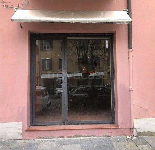 negozio in affitto a Scandiano