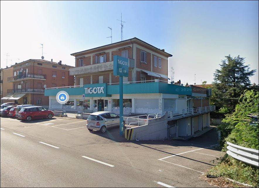locale commerciale in affitto a Scandiano