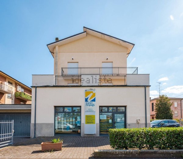 locale commerciale in affitto a Scandiano