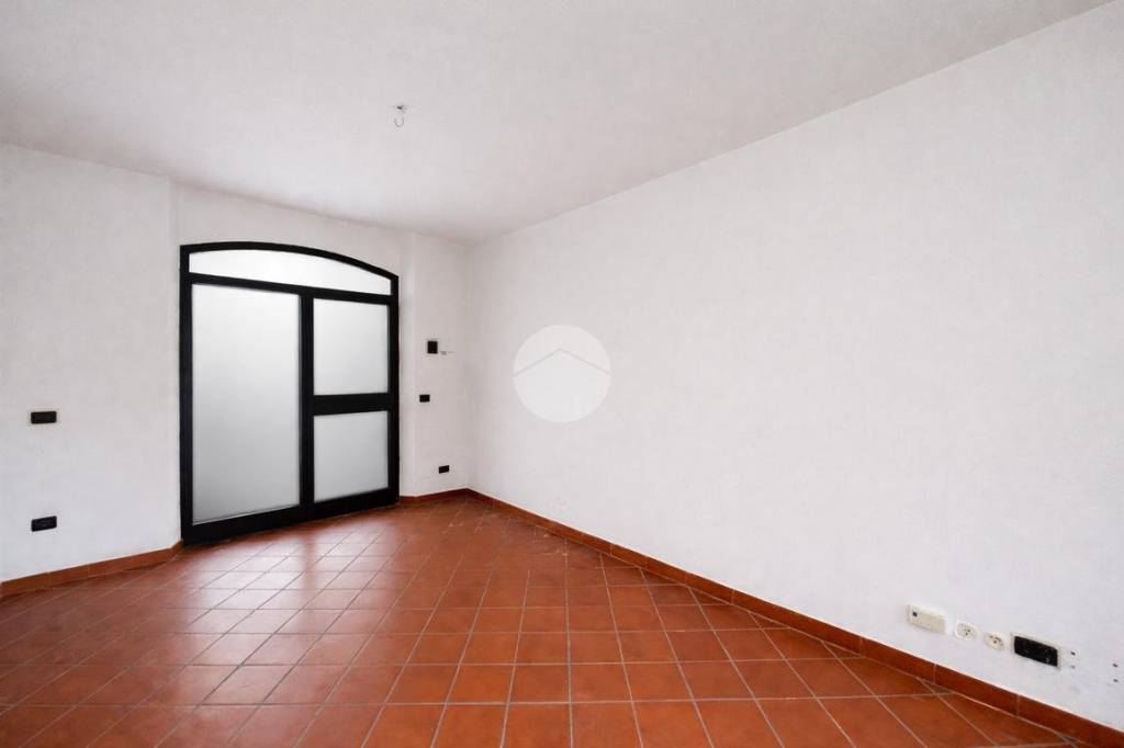 negozio in affitto a Scandiano