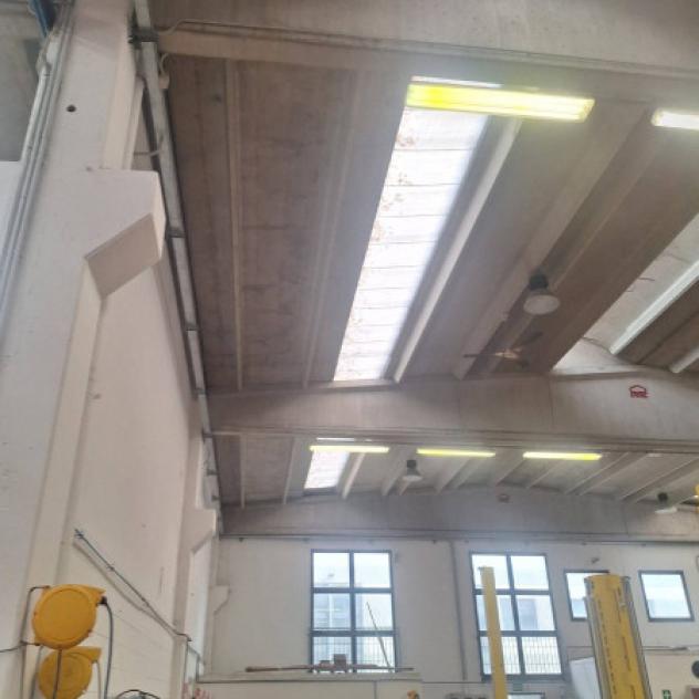 locale commerciale in affitto a Scandiano