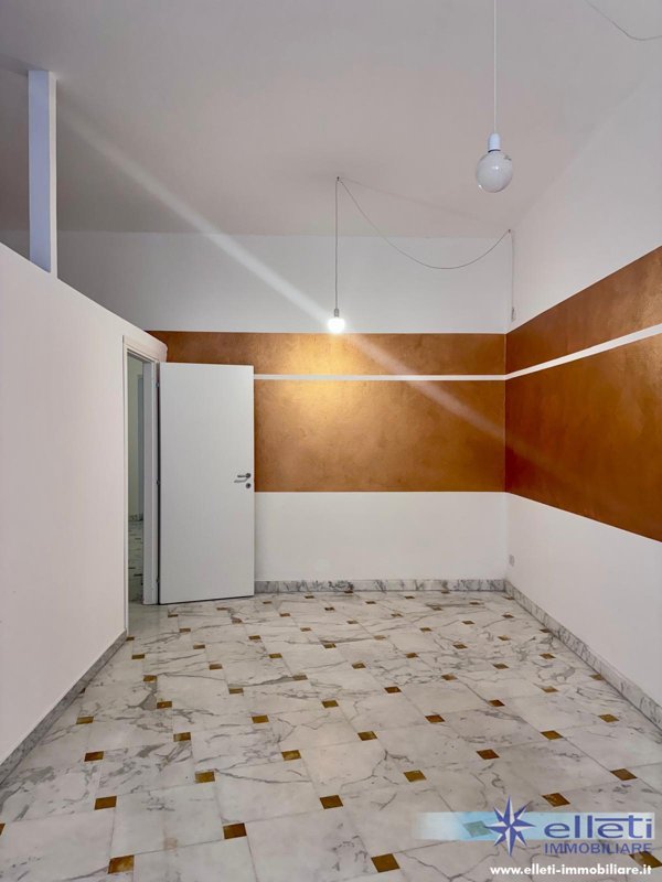 negozio in affitto a Toano in zona Massa