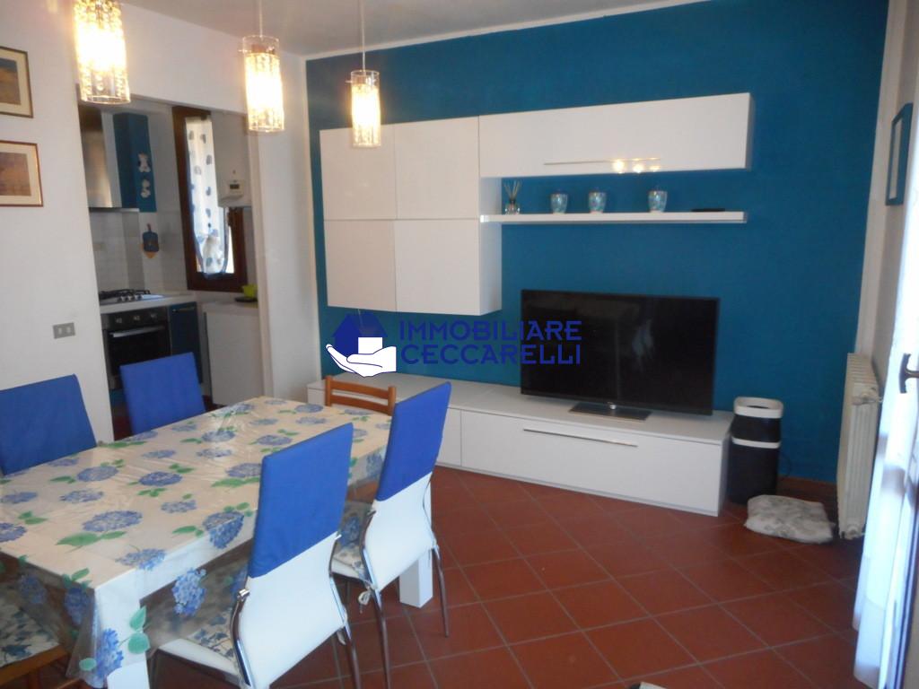 casa indipendente in affitto a Toano in zona Massa