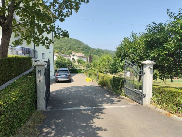 appartamento in affitto a Vezzano sul Crostolo