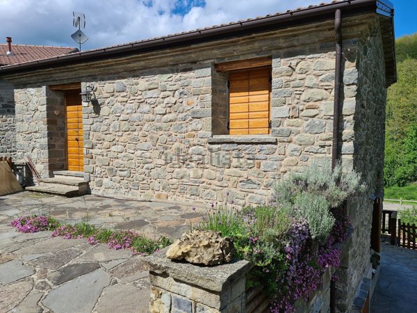 appartamento in affitto a Ventasso