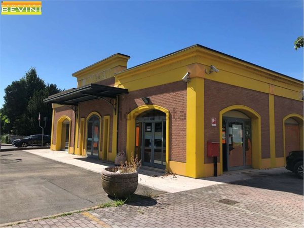 locale commerciale in affitto a Bastiglia