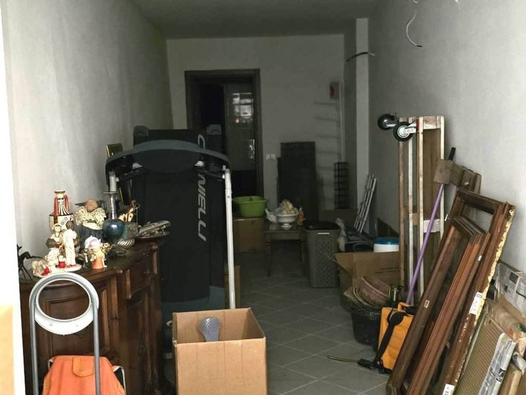 locale commerciale in affitto a Bastiglia