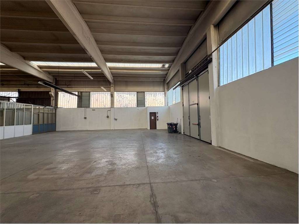 locale commerciale in affitto a Campogalliano