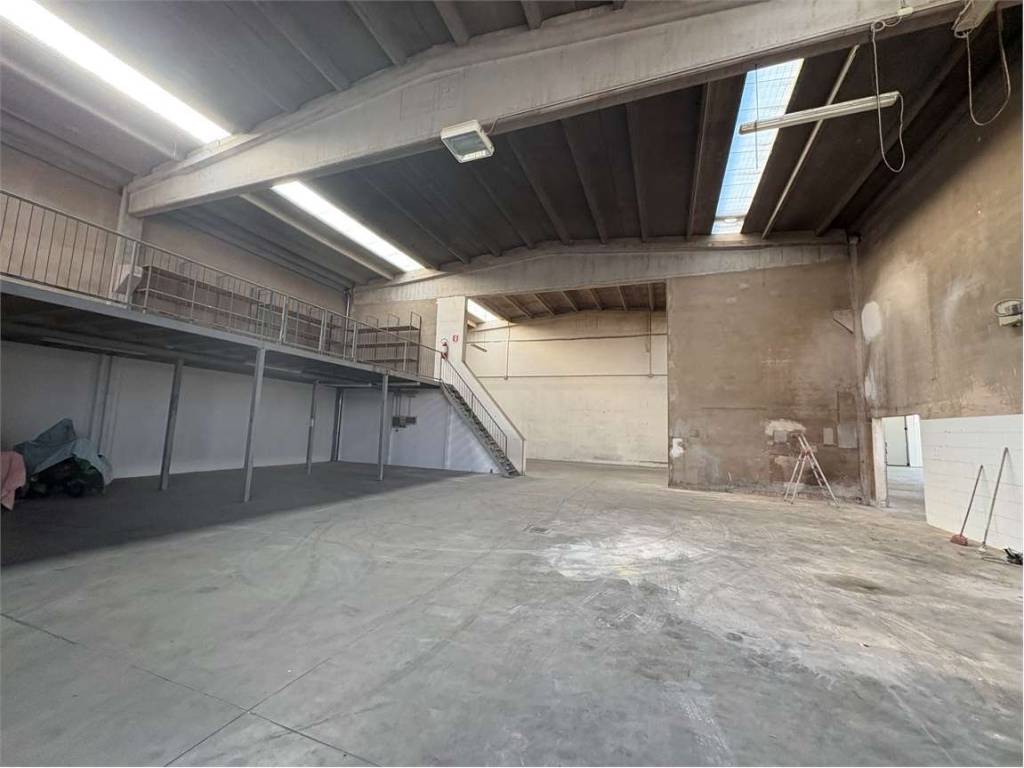 locale commerciale in affitto a Campogalliano