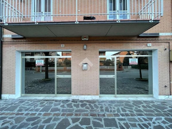 negozio in affitto a Carpi in zona Quartirolo