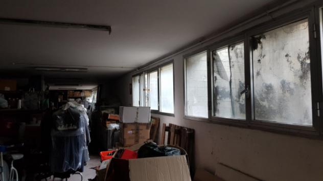 locale commerciale in affitto a Carpi