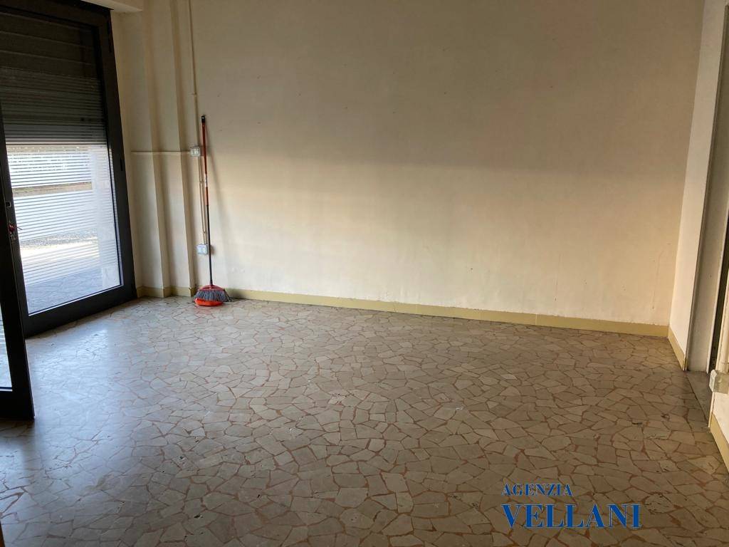 negozio in affitto a Carpi