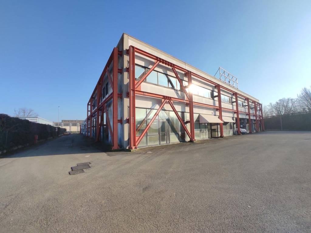 locale commerciale in affitto a Carpi in zona Budrione