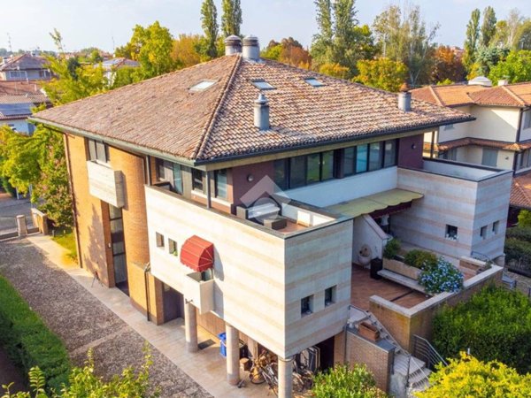 casa indipendente in affitto a Carpi