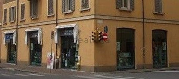 negozio in affitto a Carpi in zona Centro Storico