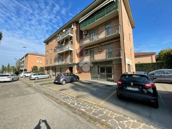 negozio in affitto a Carpi in zona Centro Storico