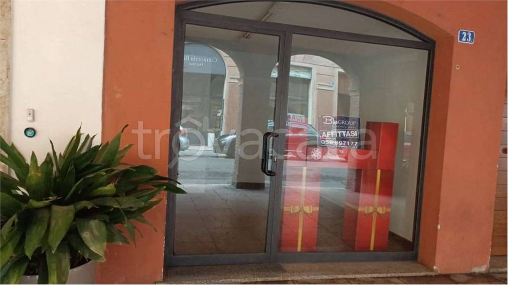 negozio in affitto a Carpi in zona Centro Storico