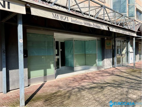 negozio in affitto a Carpi
