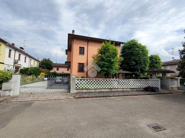 quadrivano in affitto a Carpi