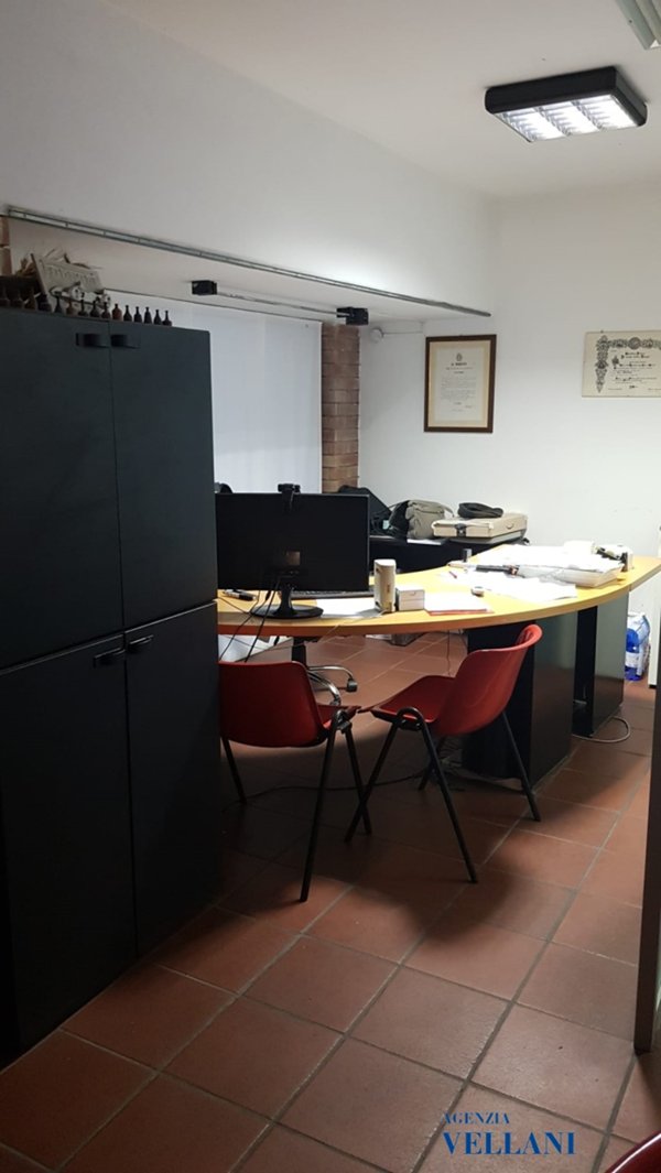 locale commerciale in affitto a Carpi