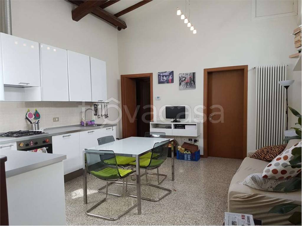 appartamento in affitto a Carpi in zona Centro Storico