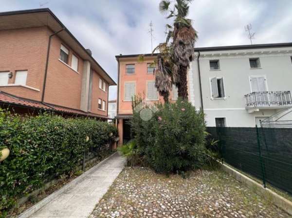 ufficio in affitto a Carpi in zona Centro Storico