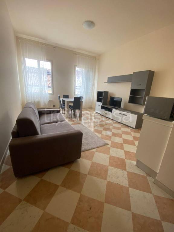 appartamento in affitto a Carpi in zona Centro Storico