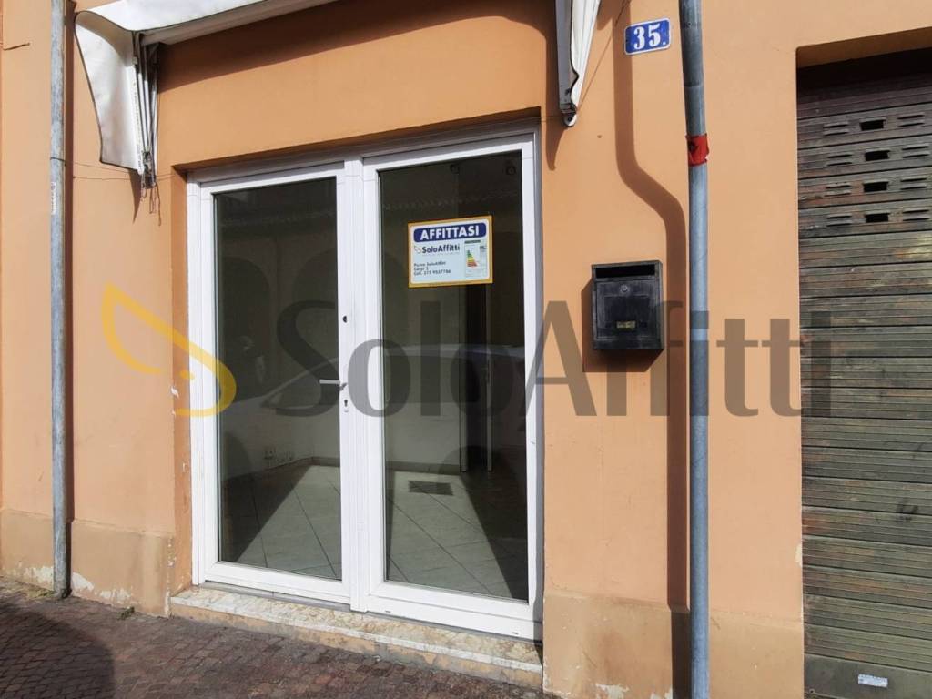 negozio in affitto a Carpi