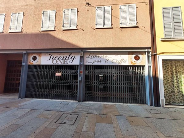 negozio in affitto a Carpi