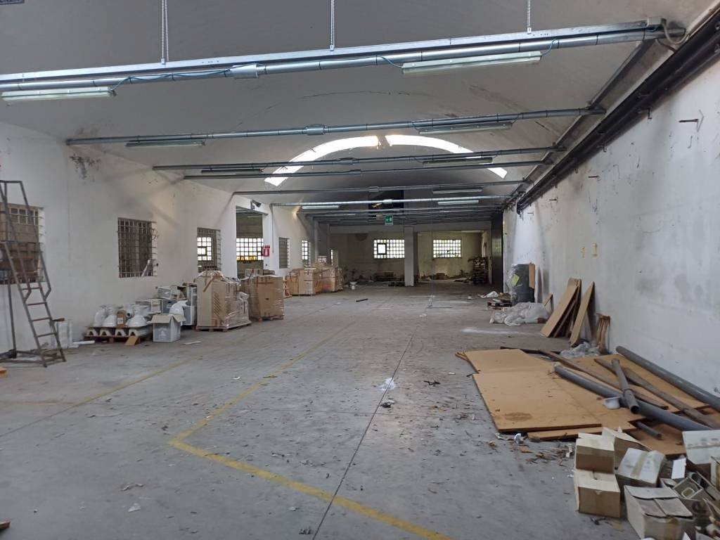 capannone in affitto a Carpi