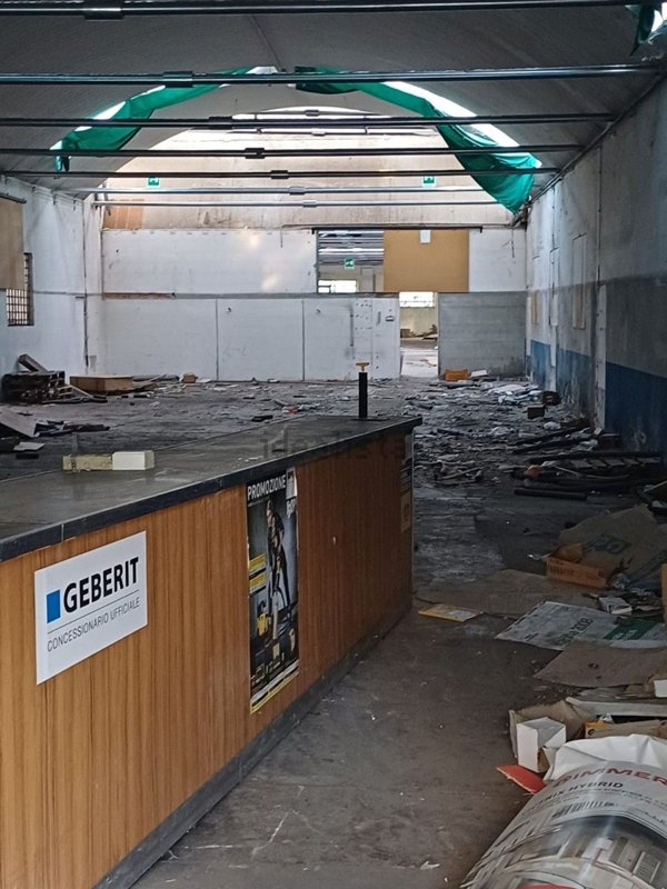 capannone in affitto a Carpi