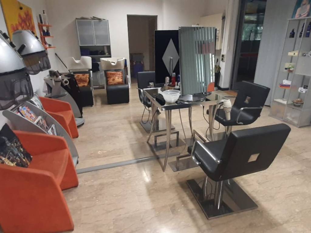 negozio in affitto a Carpi