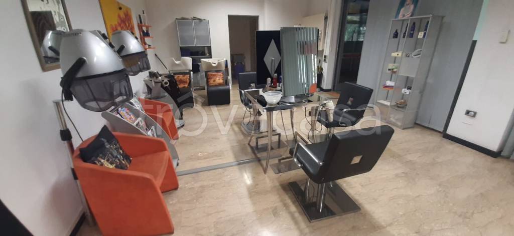 negozio in affitto a Carpi