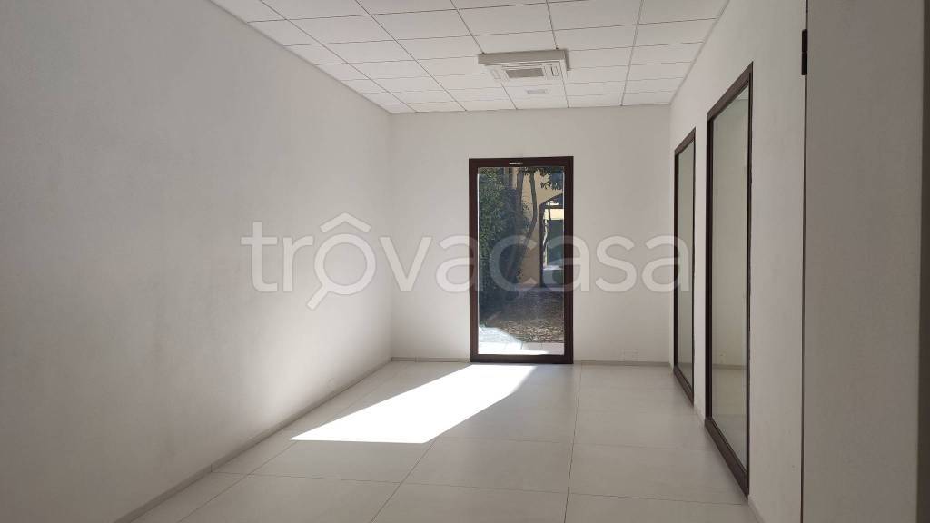 negozio in affitto a Carpi in zona Centro Storico