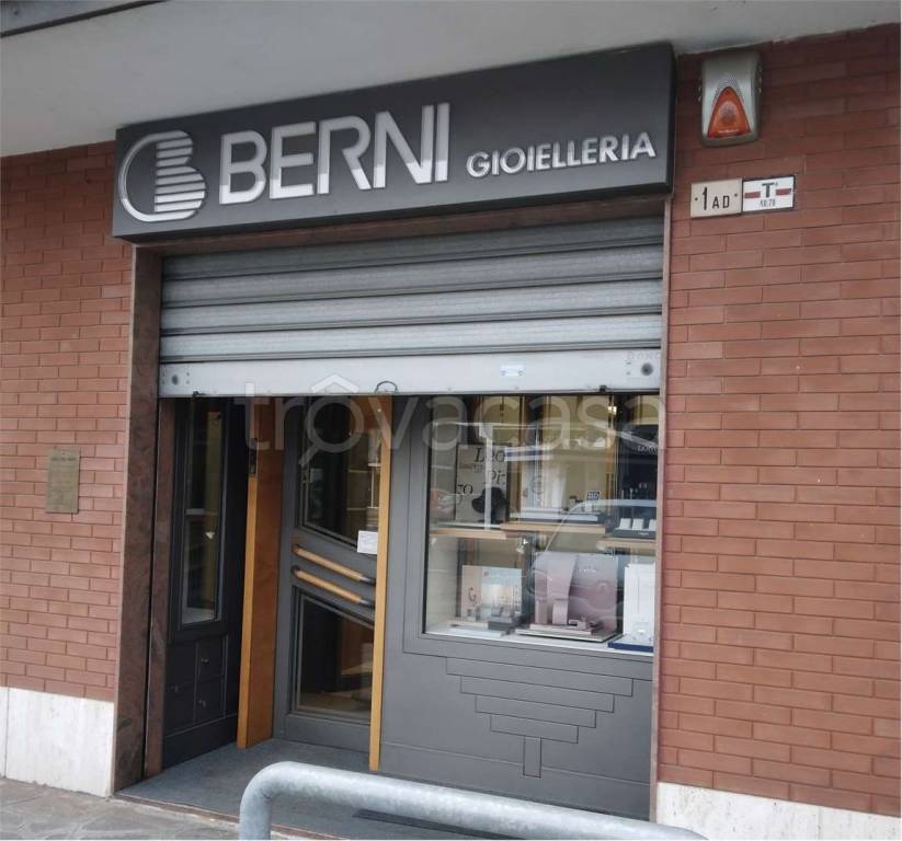 negozio in affitto a Carpi in zona Centro Storico