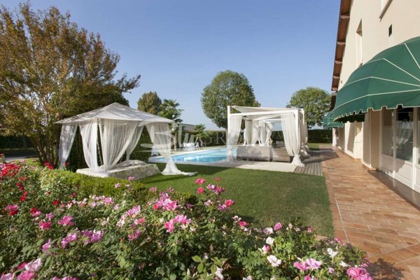 ufficio in affitto a Carpi in zona Cortile