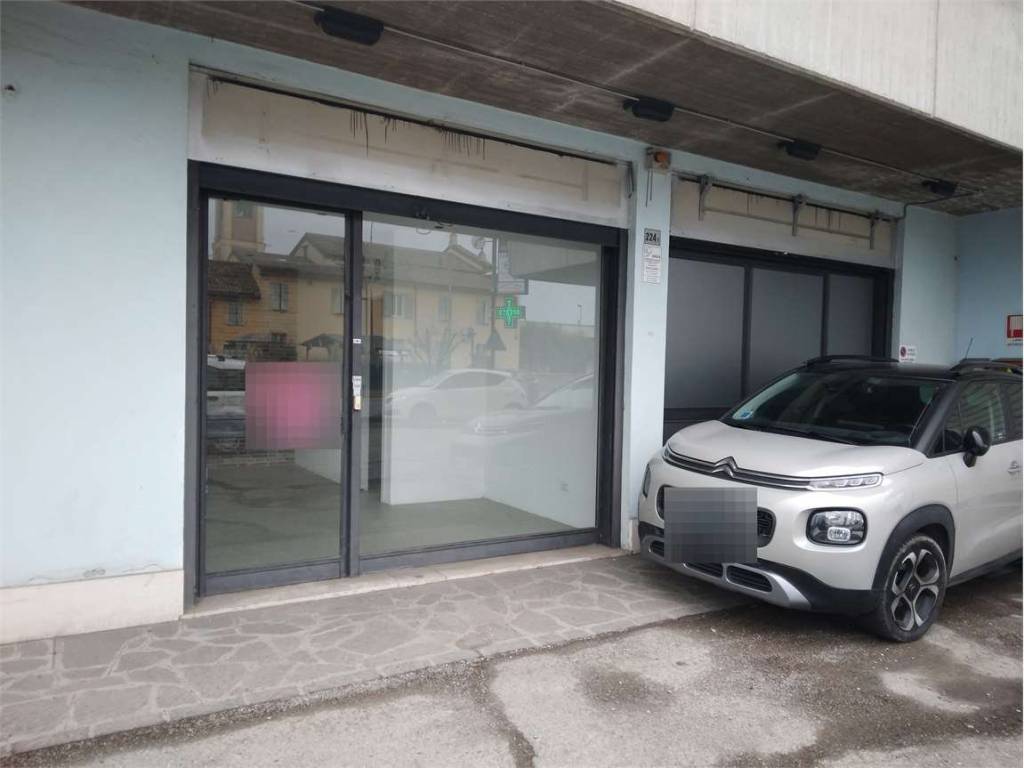 negozio in affitto a Carpi
