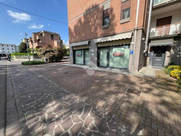 negozio in affitto a Carpi