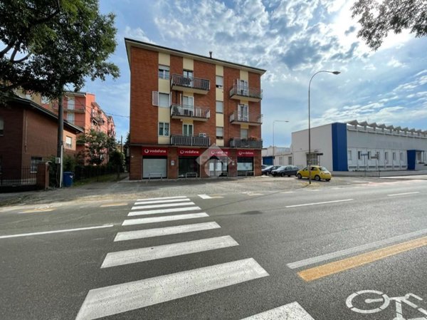 negozio in affitto a Carpi in zona Centro Storico
