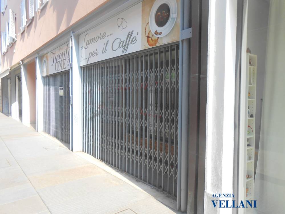 locale commerciale in affitto a Carpi