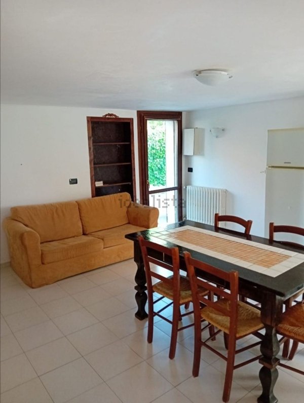 casa indipendente in affitto a Carpi