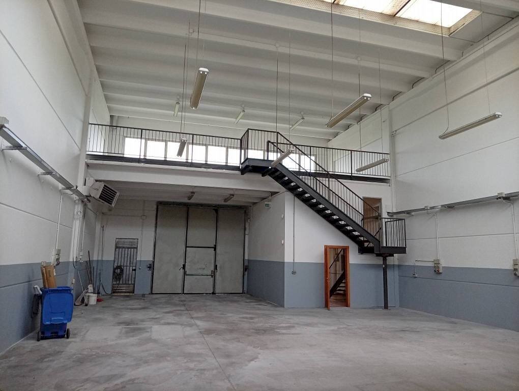 capannone in affitto a Carpi in zona Fossoli