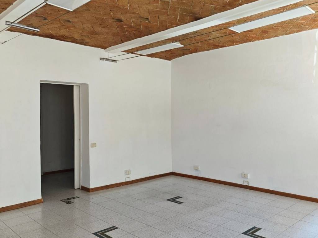 negozio in affitto a Carpi