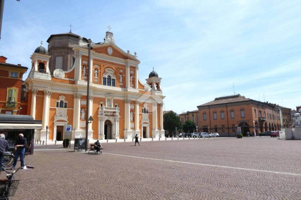 negozio in affitto a Carpi in zona Centro Storico