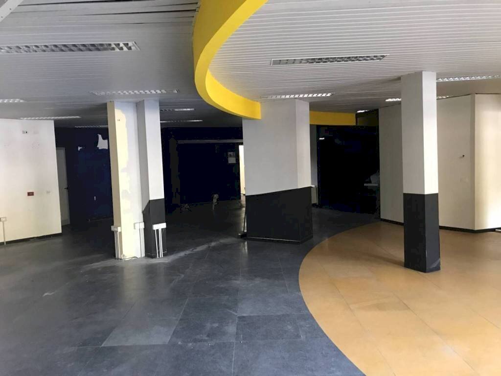 locale commerciale in affitto a Carpi in zona Centro Storico
