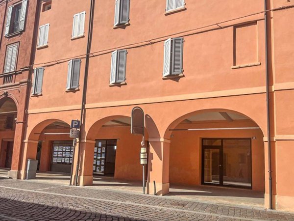 negozio in affitto a Carpi in zona Centro Storico