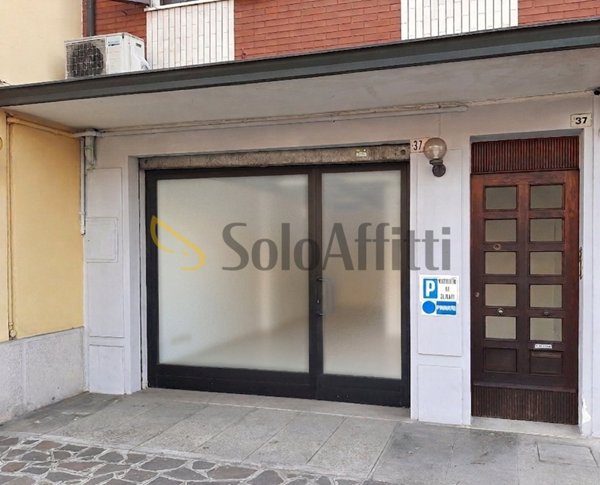 negozio in affitto a Carpi in zona Centro Storico