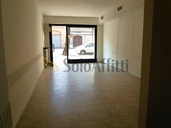 locale commerciale in affitto a Carpi in zona Centro Storico