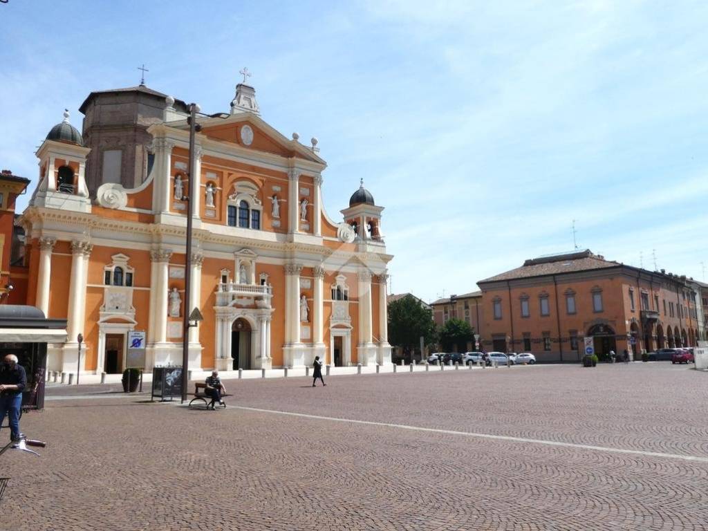 negozio in affitto a Carpi in zona Centro Storico