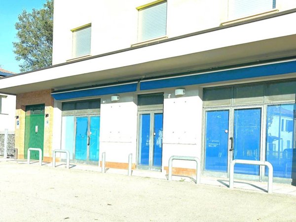 locale commerciale in affitto a Carpi in zona San Marino